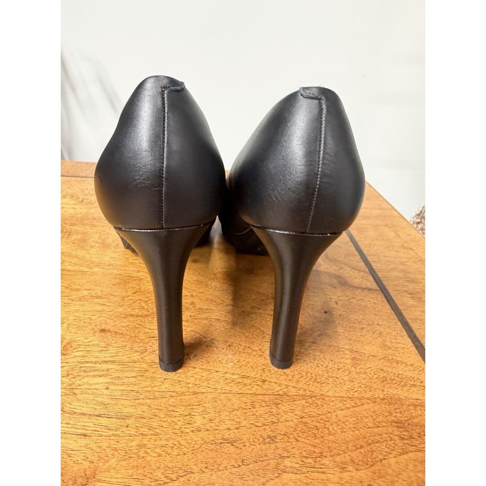 Clarks Women's 11 Ambyr Joy Black Leather Stiletto Pump Heels Basics Classic - Picture 4 of 7
